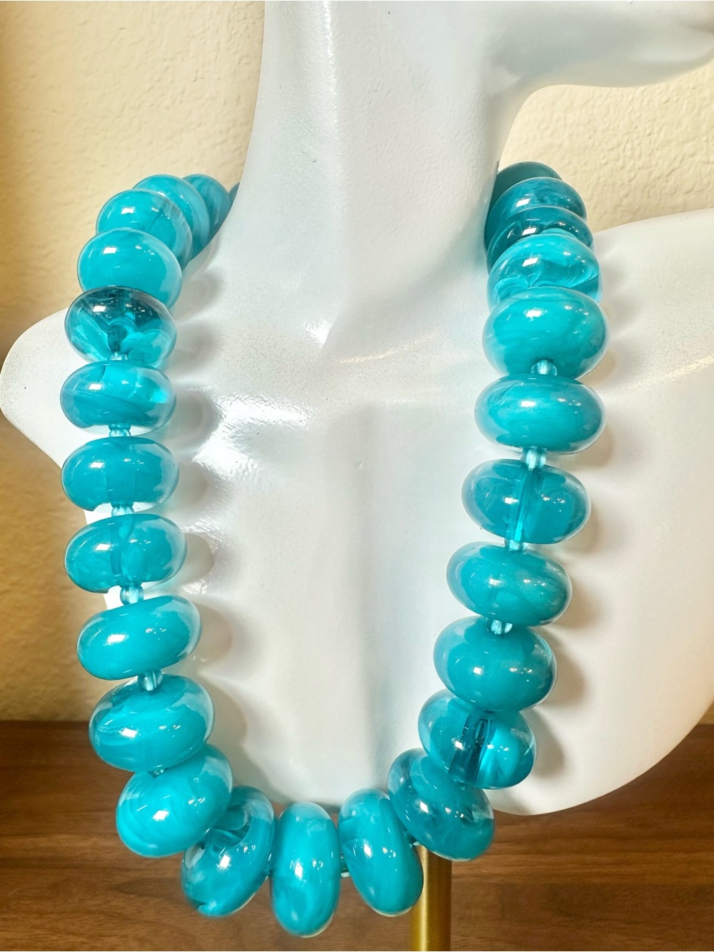 18” Turquoise Acrylic Bead Statement Necklace